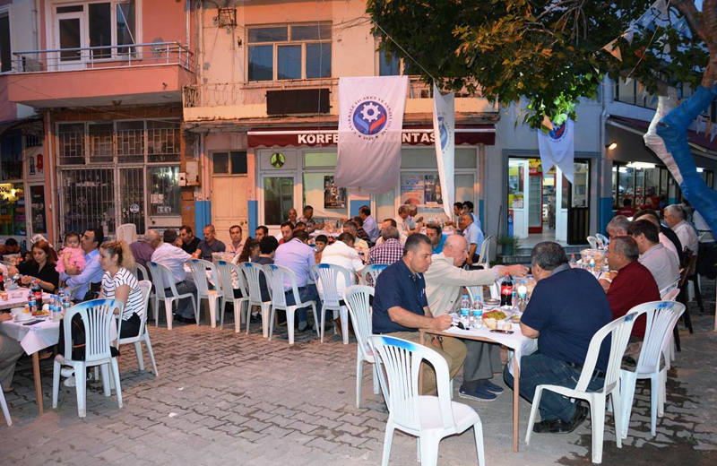 Bülend Engin’in Başkanı Olduğu ÇTSO Ayvacık’da Faaliyet Gösteren Üyeleri İle İftarda Biraraya Geldi